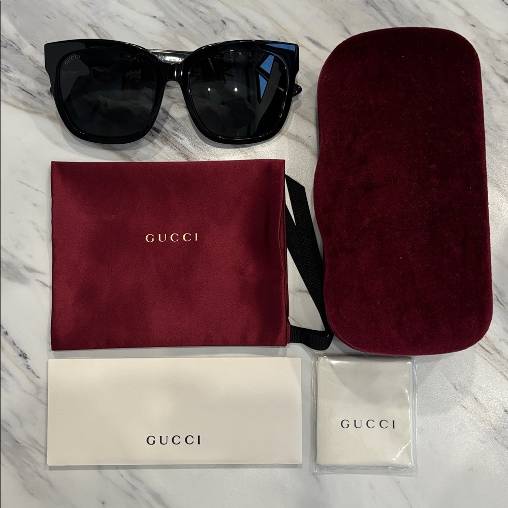 Authentic Gucci Black Designer Sunglasses